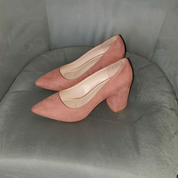 Shoes - Picture 3 of 3